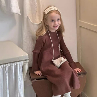 女童连衣裙2026春秋新款韩版儿童纯色针织公主裙宝宝中长款毛衣裙