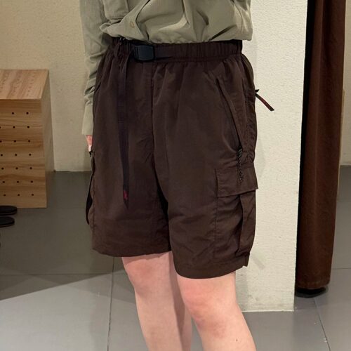 宽松直筒锦纶工装兜袋松紧腰短裤