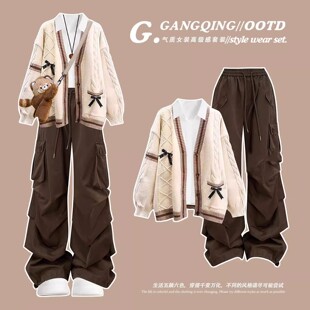 初中生时尚减龄套装女15岁秋冬穿搭一整套14毛衣学生工装裤三件套