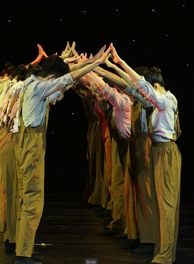 北京大学生艺术节当代舞《开拓》女男群舞绿色背带裤专业定制舞服