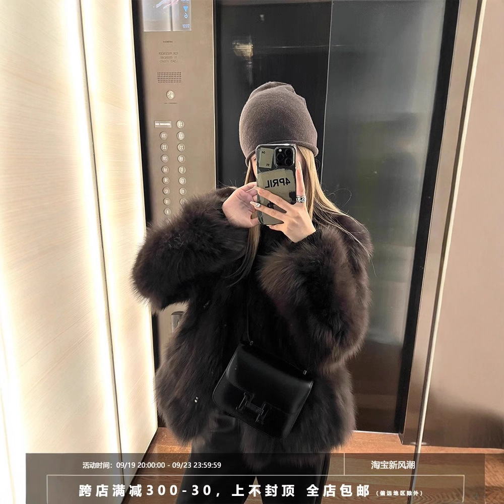 皮毛一体灰色仿狐狸毛毛外套