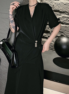 Dan Dan 黑色V领高级感T恤女 2023年新款显气质夏季短袖上衣