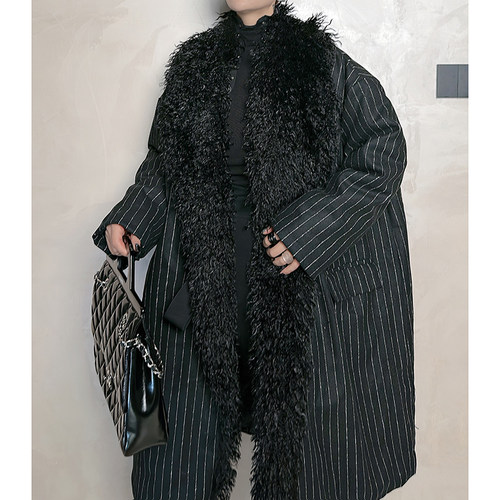 Dan Dan 黑色大毛领加厚保暖羽绒服女 2023年设计师款羽绒外套