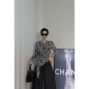 T恤女 扎染长袖 下摆不规则花色上衣 植绒工艺 Dan