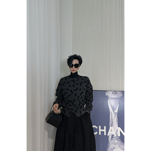 上衣 磨毛植绒料长袖 Dan 印花高领下摆开叉卫衣女