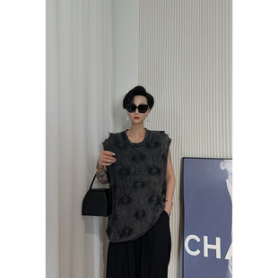 Dan 破洞做旧风马甲女 深灰色无袖