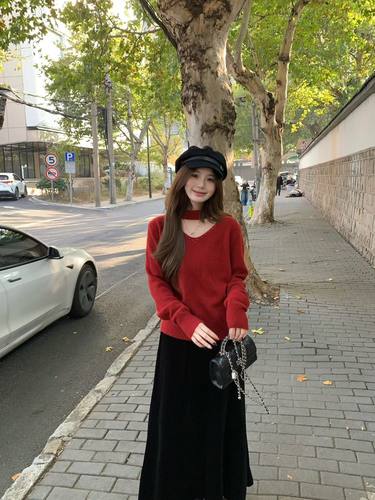 2025冬季新款韩版宽松显瘦V领挂脖镂空针织衫女百搭毛衣打底上衣