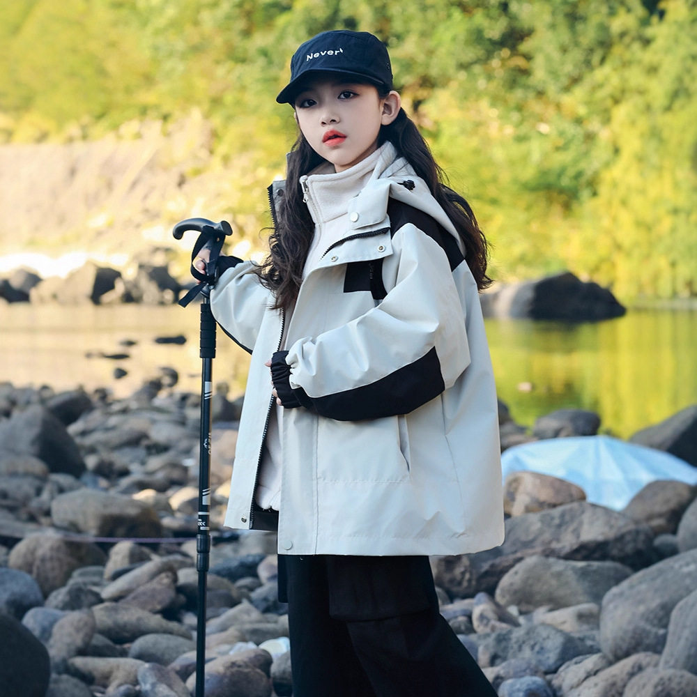 2026新款秋冬季女童三合一外套大女孩冲锋衣上衣服潮儿童装加厚