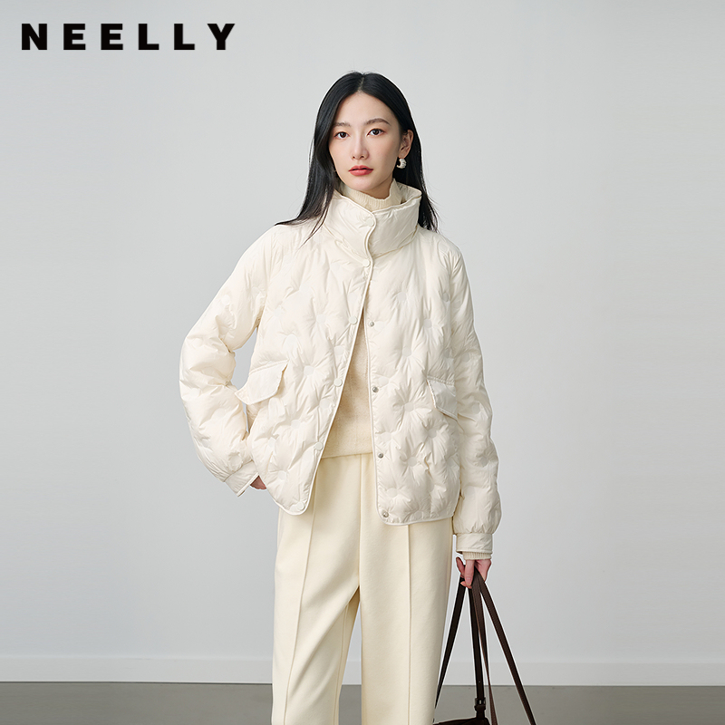 NEELLY纳俪商场同款冬新款轻盈无负担短款羽绒服女显白肌理感外套