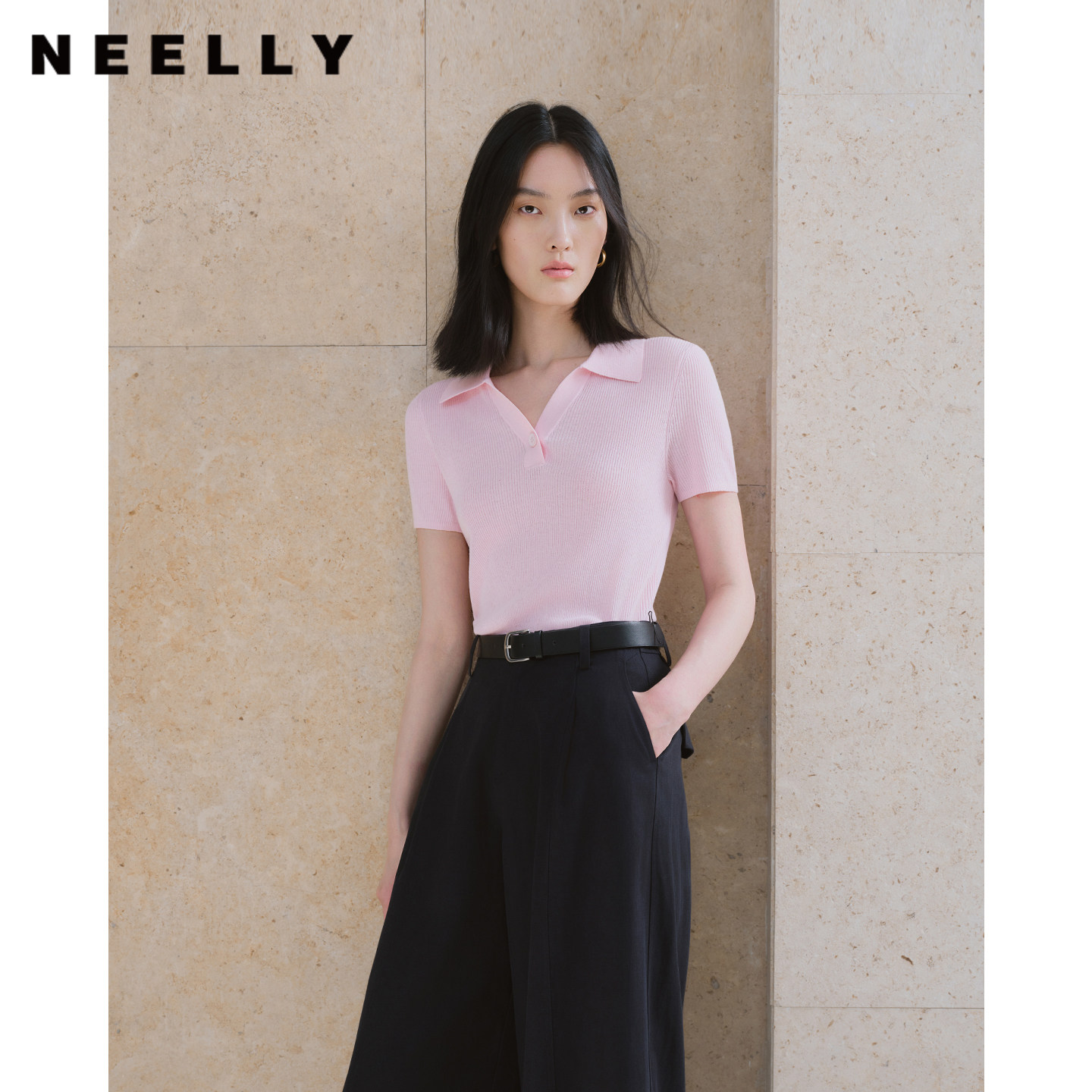 NEELLY纳俪商场同款秋新款温柔POLO领针织短袖女显白V领软糯上衣