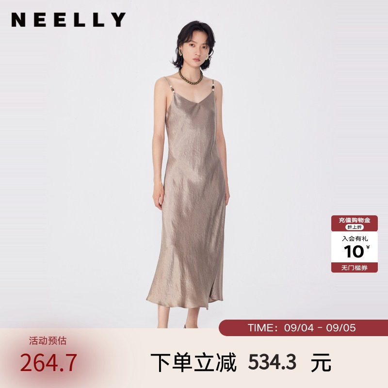 NEELLY纳俪商场同款春秋新款收腰吊带连衣裙V领高级感气质长裙女