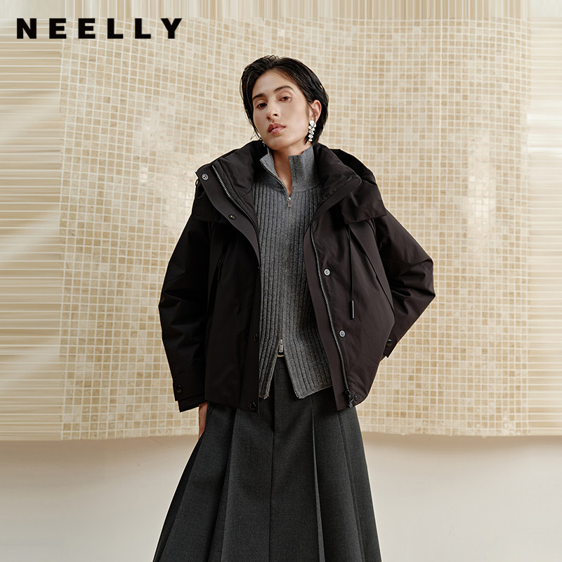 NEELLY纳俪商场同款冬季新款舒适机能风短款羽绒服女率性简约外套