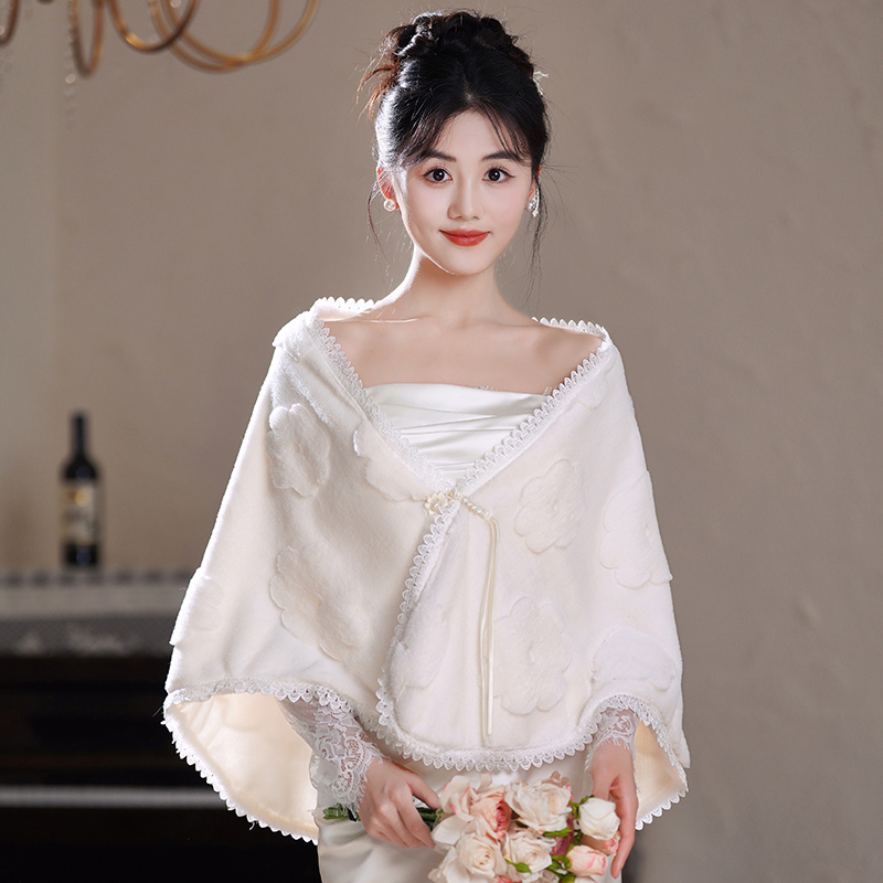 新中式披肩斗篷新娘婚纱结婚礼服敬酒服外搭秋冬保暖加厚毛绒披风