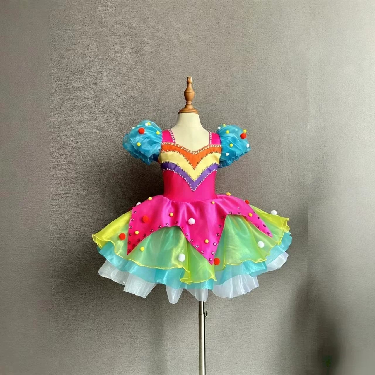 六一芭比奇妙夜舞蹈服七彩