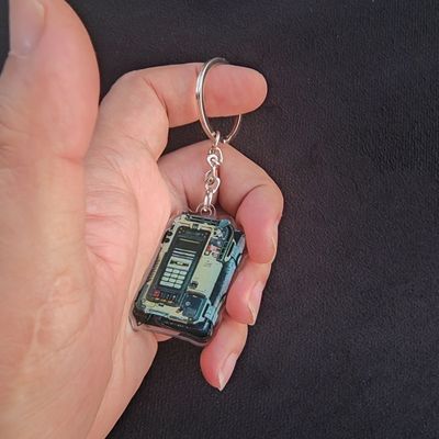 新出三角洲行动官方周边威龙C4模型水晶挂件立体感模玩钥匙扣现货