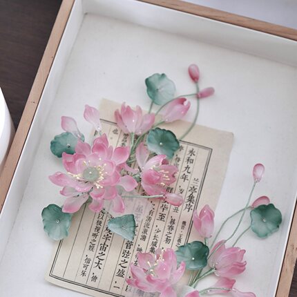 原创 菡萏 荷花琉璃簪花软杆仙气发夹百搭汉服配饰古风发饰