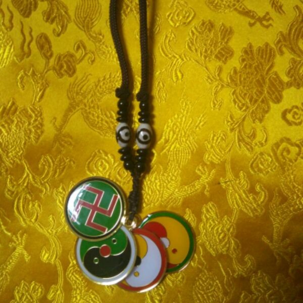 男女士简约万字符佛性风水吊坠