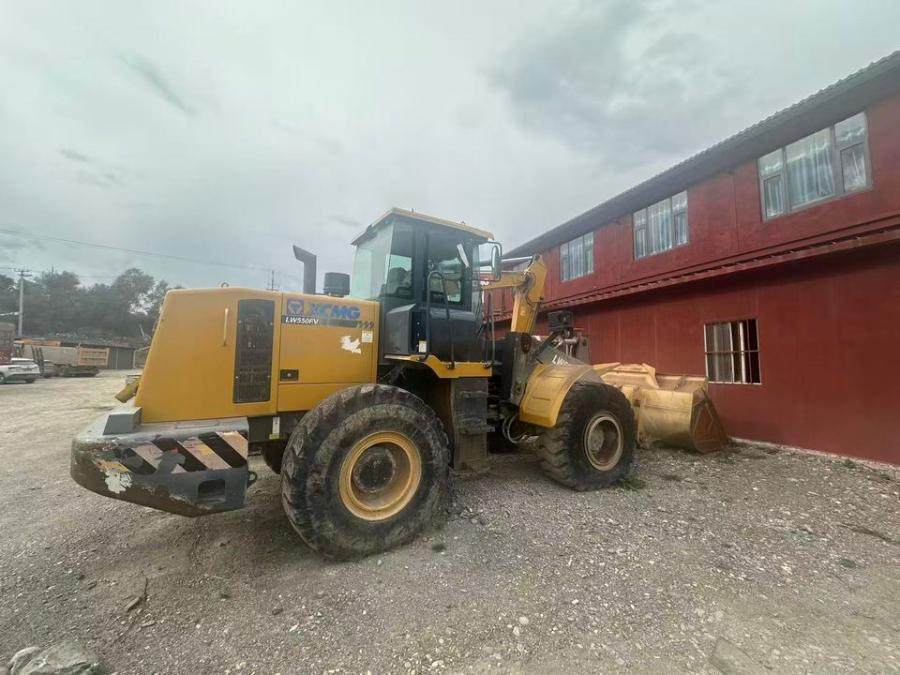 1月11日甘南藏族自治州轮胎式装载机（型号：LW550FV型）网络拍卖公告