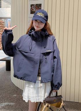 深蓝色短款外套22女5秋季新洋气减龄款设计感0休闲连帽冲锋C098-9