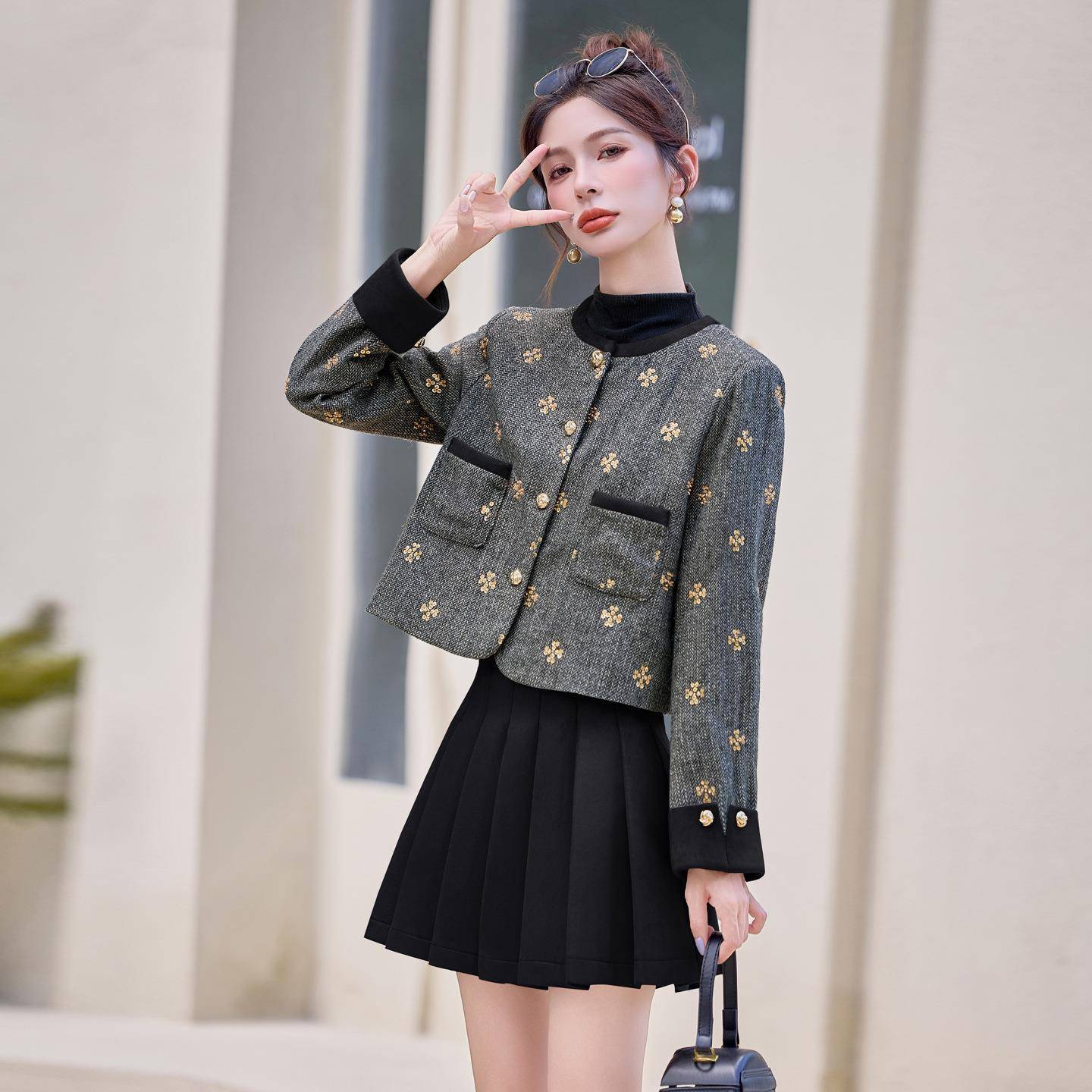 女装时休闲套装2SF8220-0025秋8季新款女装雪花片外套半裙两件套S