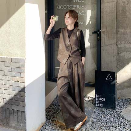 色高级感B189-811时尚套装女225咖秋季新款气质复古印阔花马甲腿