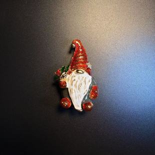 Holly Vintage古着 Gnome胸针 橄榄 开花