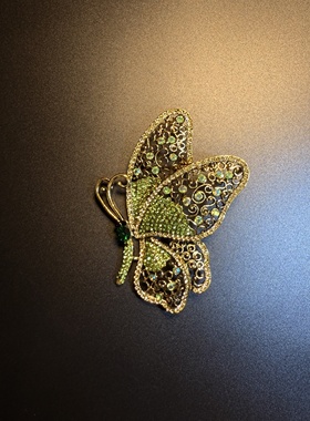 开花的橄榄 Vintage古着 Verdant Flutter绿色蝴蝶胸针