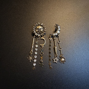 耳环 开花 Moon星星月亮不对称耳钉 Sun 耳饰 橄榄Vintage古着