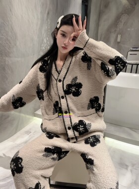 日本GP pique冬季软绵绵睡衣女高级半边绒黑色花朵加绒保暖家居服