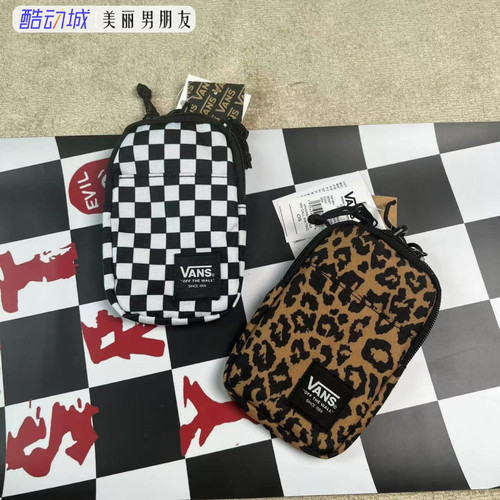 VANS钱包手机包挎包黑白棋盘格