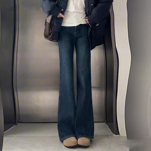 复古蓝不贴腿微喇牛仔裤女2025新款冬季加绒高腰弹力拖地喇叭裤子