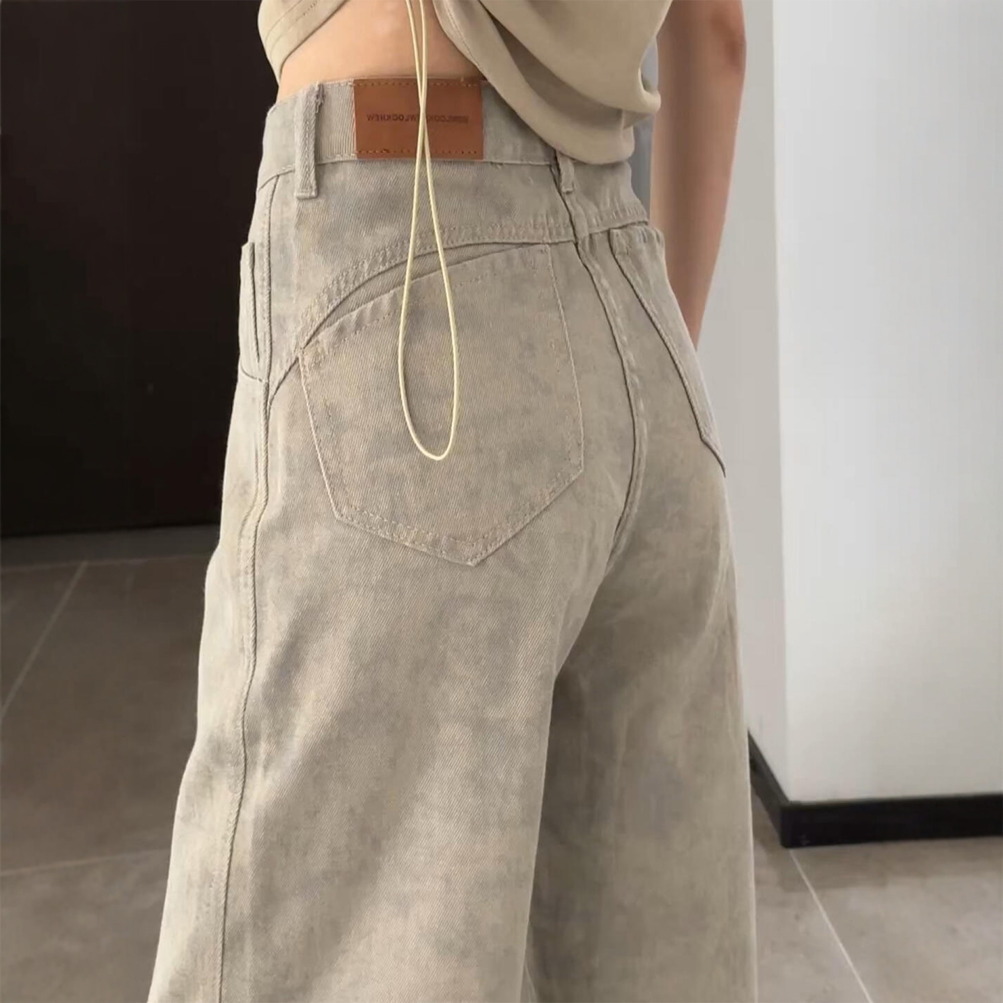 复古高腰阔腿牛仔裤女秋季