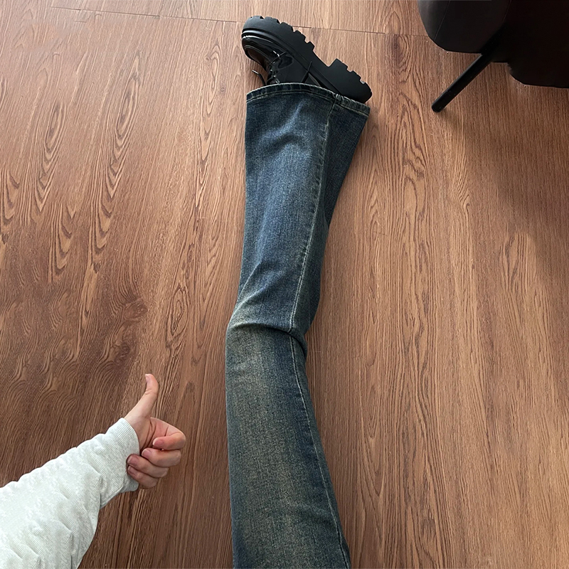 水泥灰加绒微喇牛仔裤女