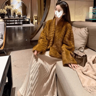 秋冬短外套休闲风气质冬季 女短款 V领女士时尚