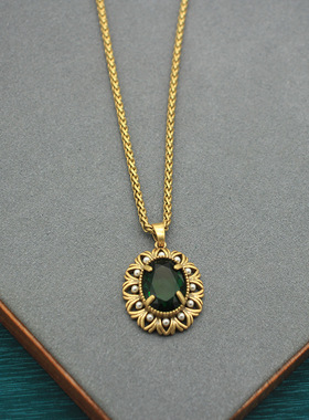 春季新款中古款复古祖母绿锆石项链长款百搭吊坠