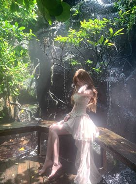 蟾宫折桂_Suuuicee精灵茶岛蕾丝提花网纱连衣裙绑带抹胸裙送肩带