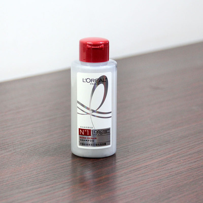 欧莱雅发芯强化洗发水红绷带