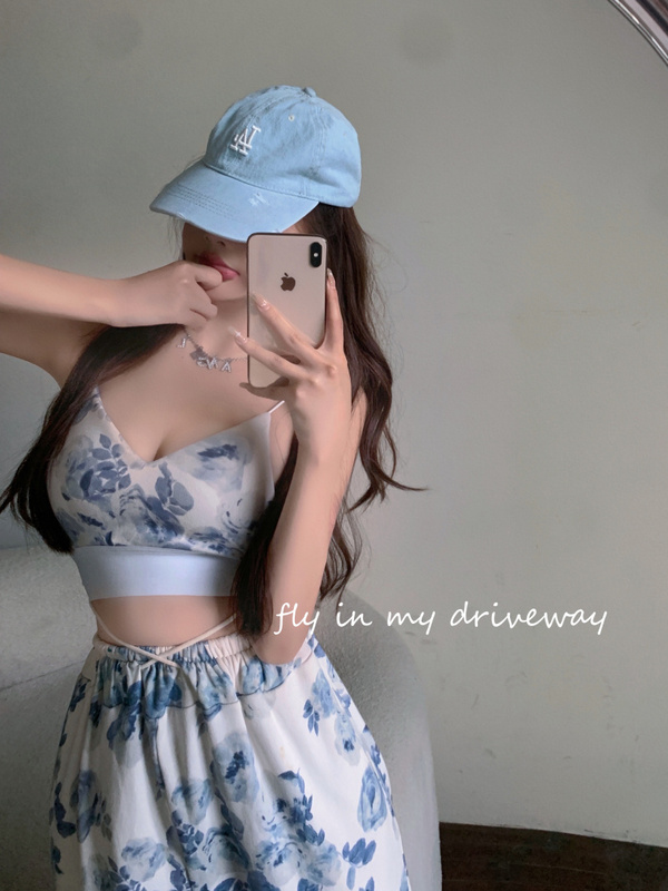 Real price ~ 2021 fashion age reduction watermark design and color sling + casual pants