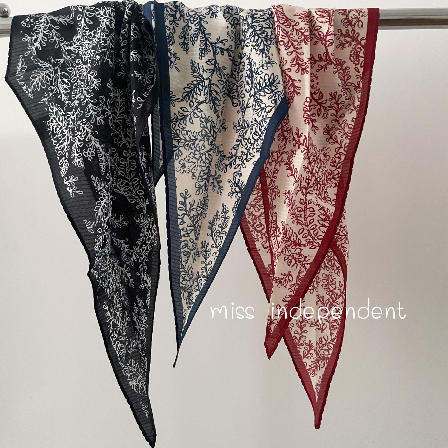 独立家 枝桠成花提花工艺真丝有机棉混纺菱形巾丝巾 绣花边三色入