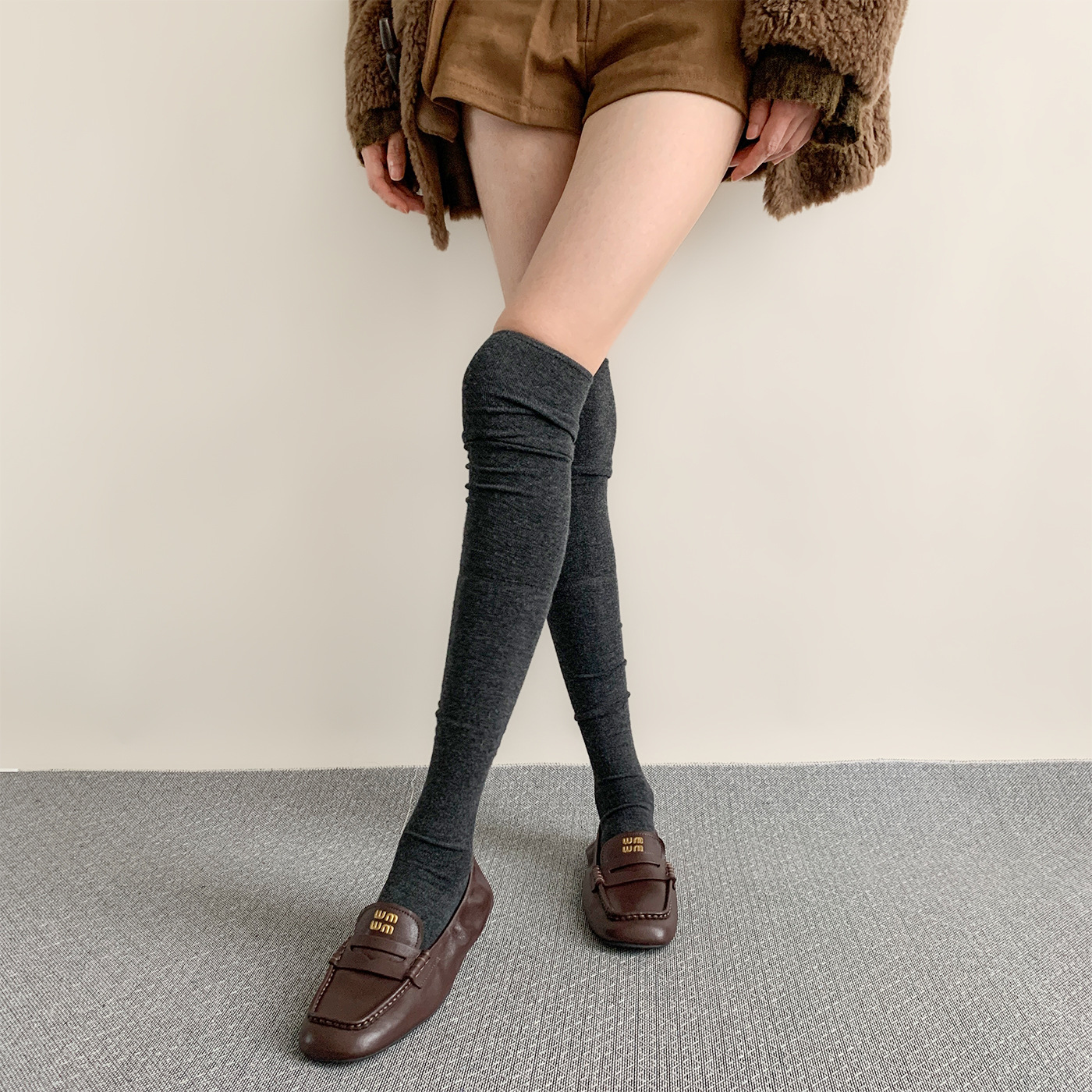 秋冬格雷系灰色过膝袜女保暖百搭双收口防滑堆堆袜日系jk长筒棉袜
