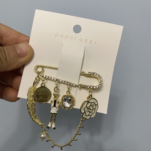 轻奢气质女士胸针现货