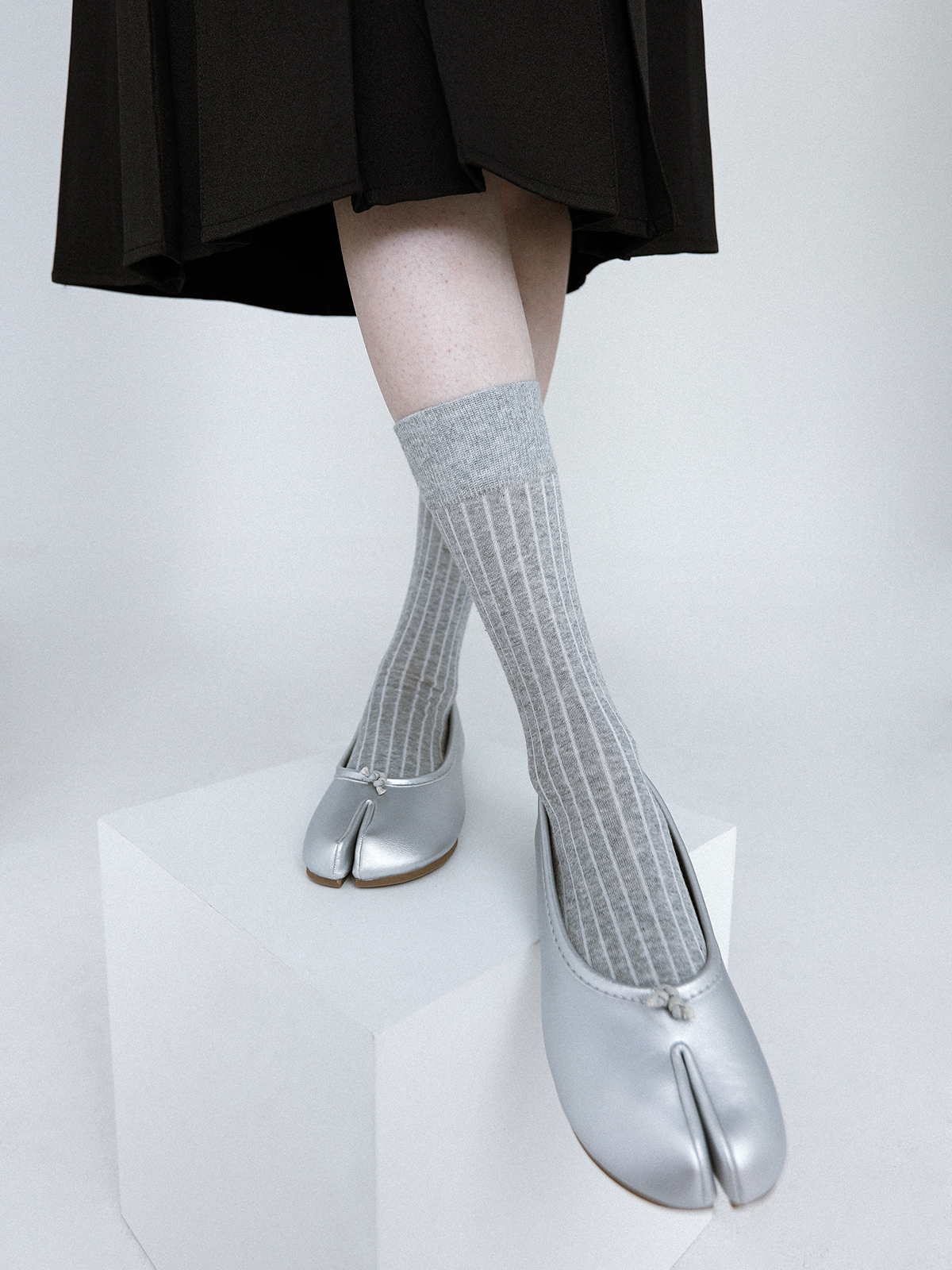 夏薄款分趾个性纯色女纯棉中筒袜