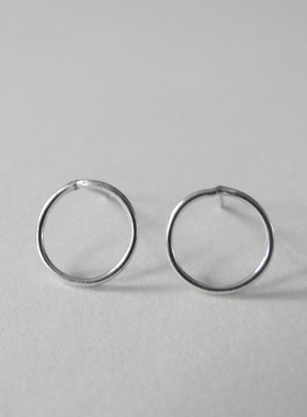 31hao 极简约设计手工银饰925纯银圆圈形空心迷你光面耳钉 lu