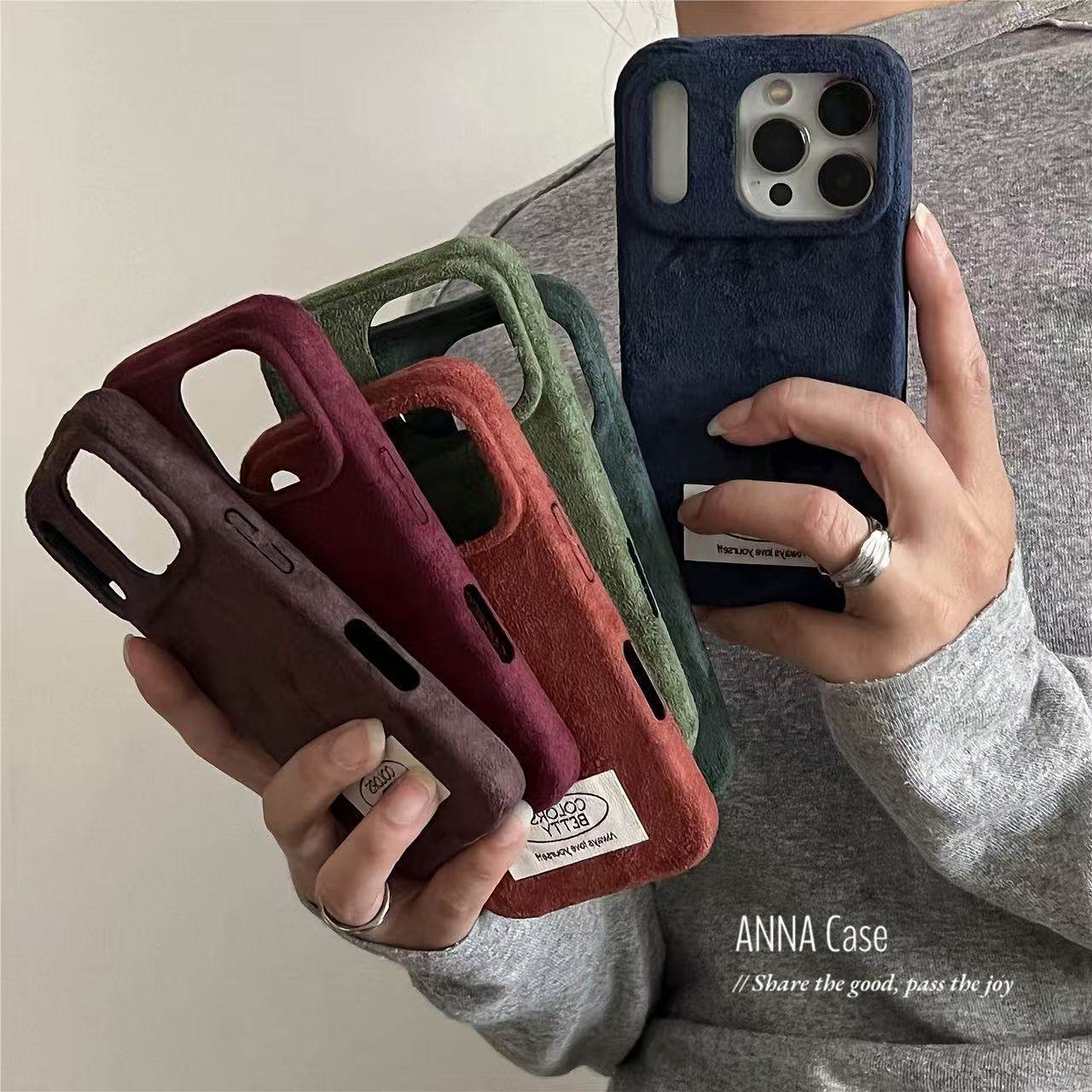 秋冬简约纯色麂皮绒布手机壳适用iphone17promax苹果14软17pro新款15pro女16Promax防摔保护套13