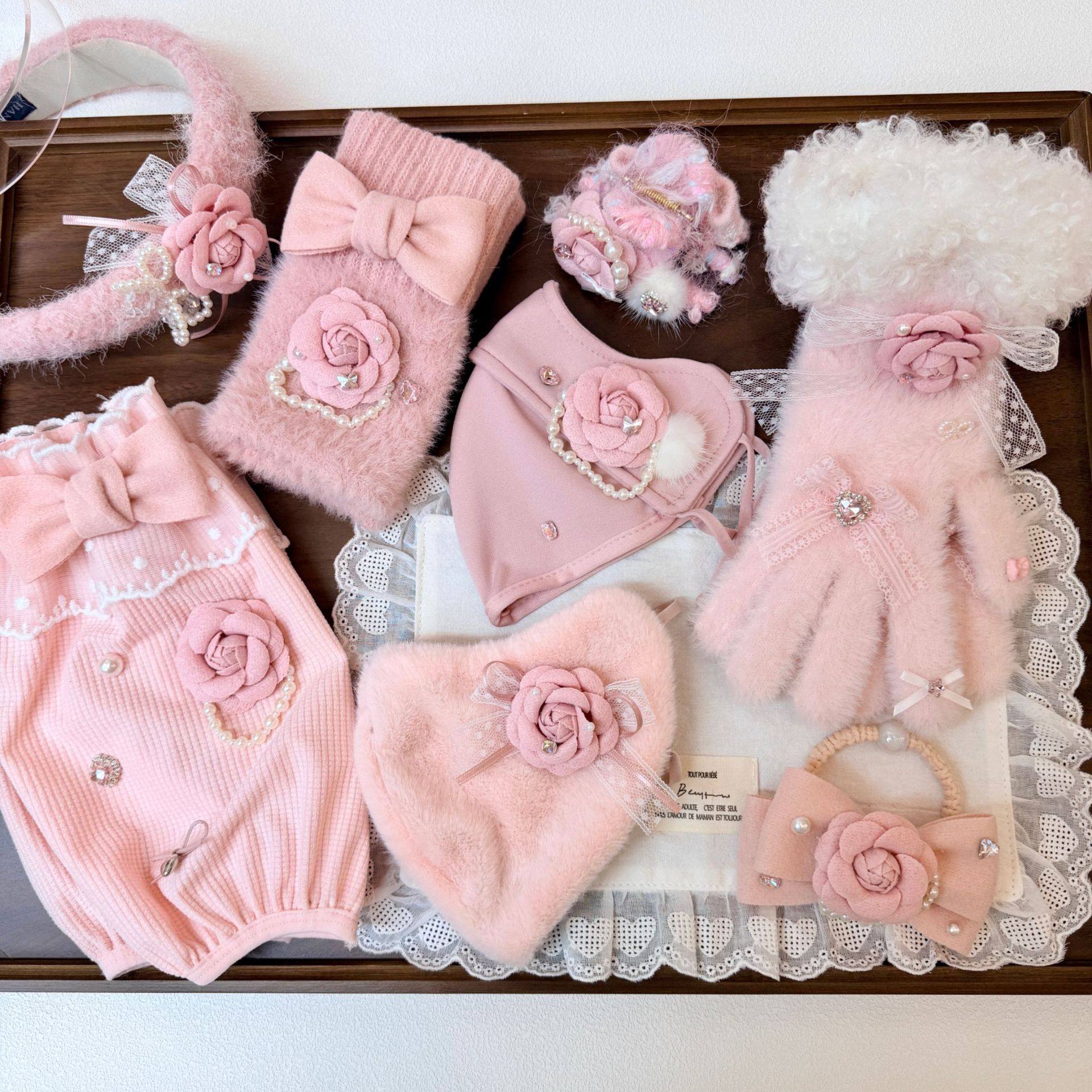 新款粉色山茶花气质高雅女防风保暖口罩耳罩头饰配件百搭针织手套,居家日用,口罩护耳/防勒带,淘宝优惠券,粉丝福利购,淘宝优惠卷