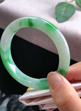 天然缅甸翡翠手镯，正圈59.4，冰飘阳绿，种老水头好，冰润，完美