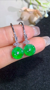 9.3 2.8 整体：29.6 天然缅甸翡翠18k阳绿平安扣耳坠