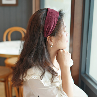 秋冬温柔高知穿搭复古酒红雪尼尔丝绒宽边发箍女高级感遮白发头箍
