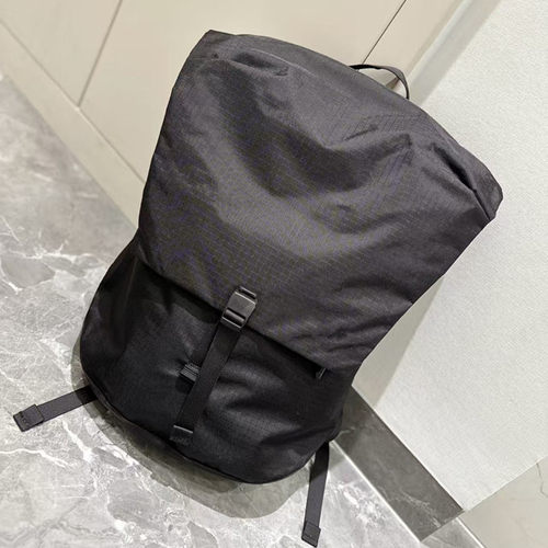 鸡骨架潮流户外防水双肩包