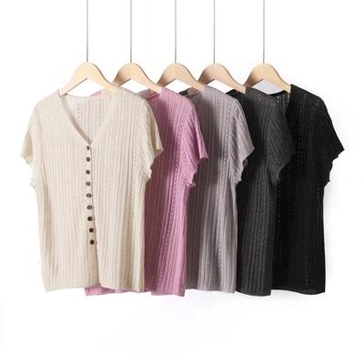 洋气时尚缕空短款天丝针织衫